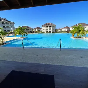 https://luxurious-2-bedroom-ocean-view-retreat.comcaribbean.com