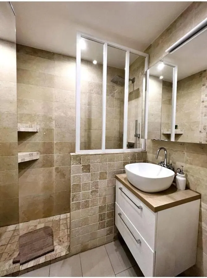 - Promenade Des Anglais - Climatise, 4 Pers Apartment Nice France